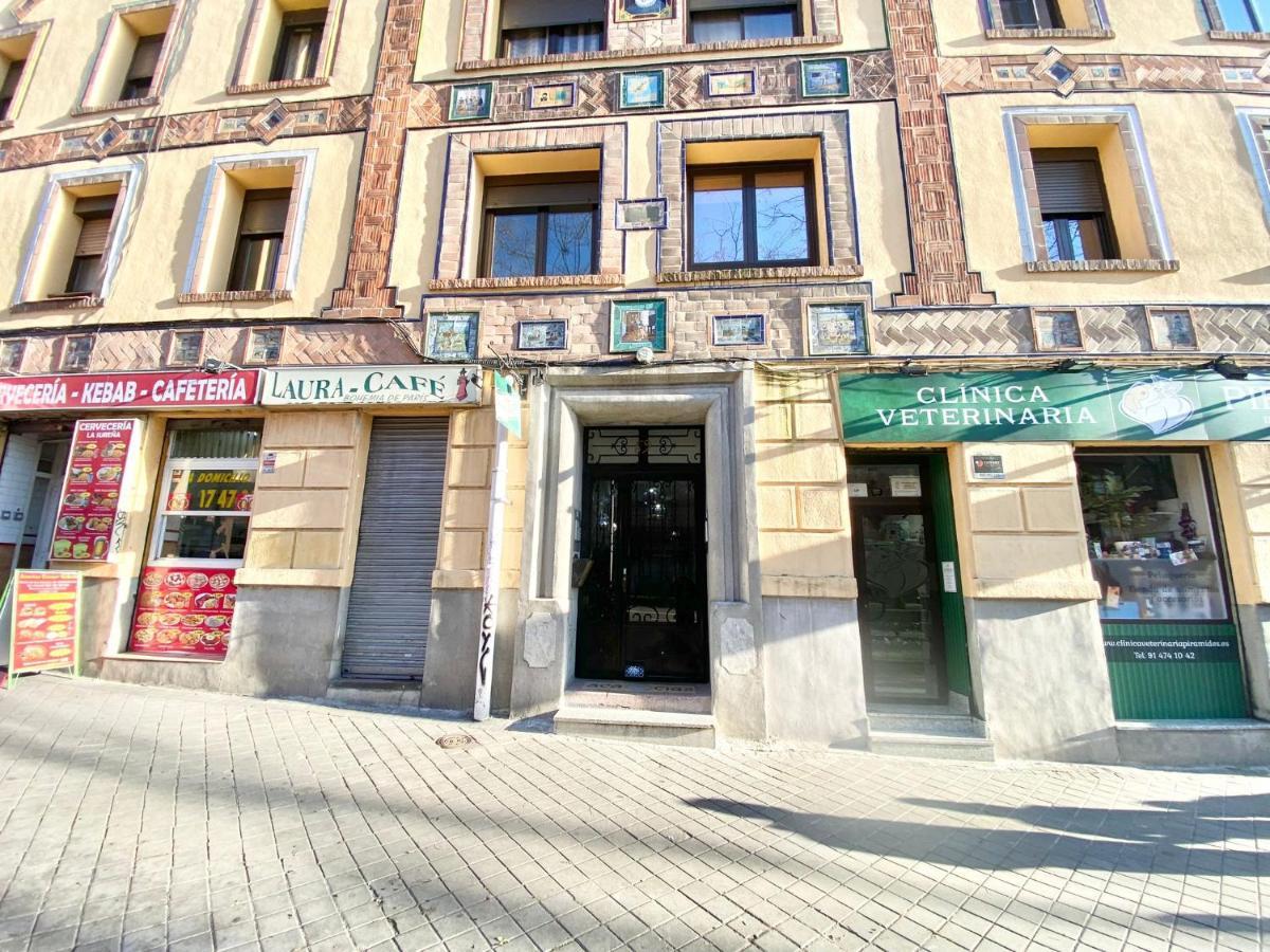 Apartment Piramides 1